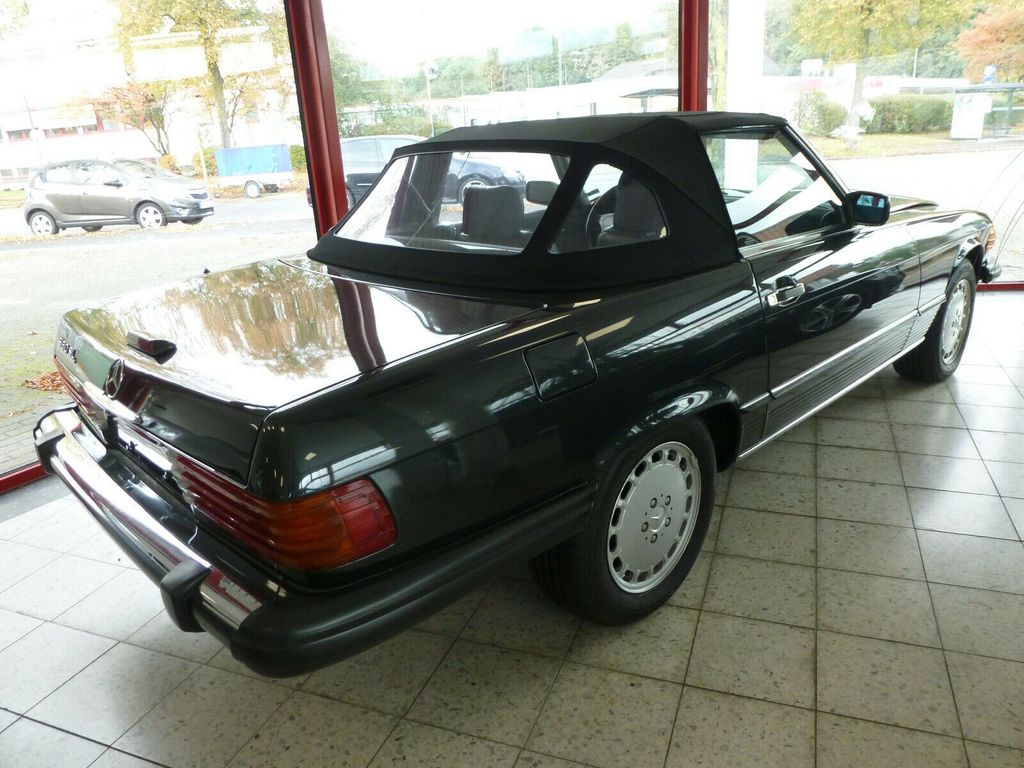 Bild des Angebotes Mercedes-Benz 560 SL