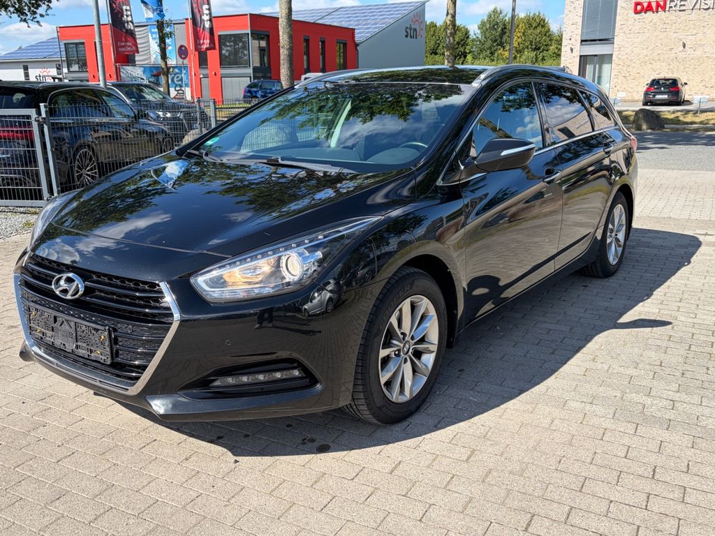 Bild des Angebotes Hyundai i40 1.6 CRDi cw blue Trend Aut. Tempo Kam SHZ