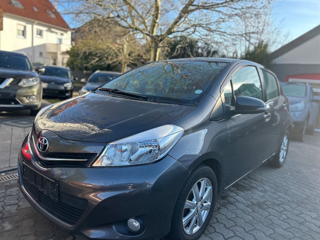 Bild des Angebotes Toyota Yaris Life ** 85.000KM**