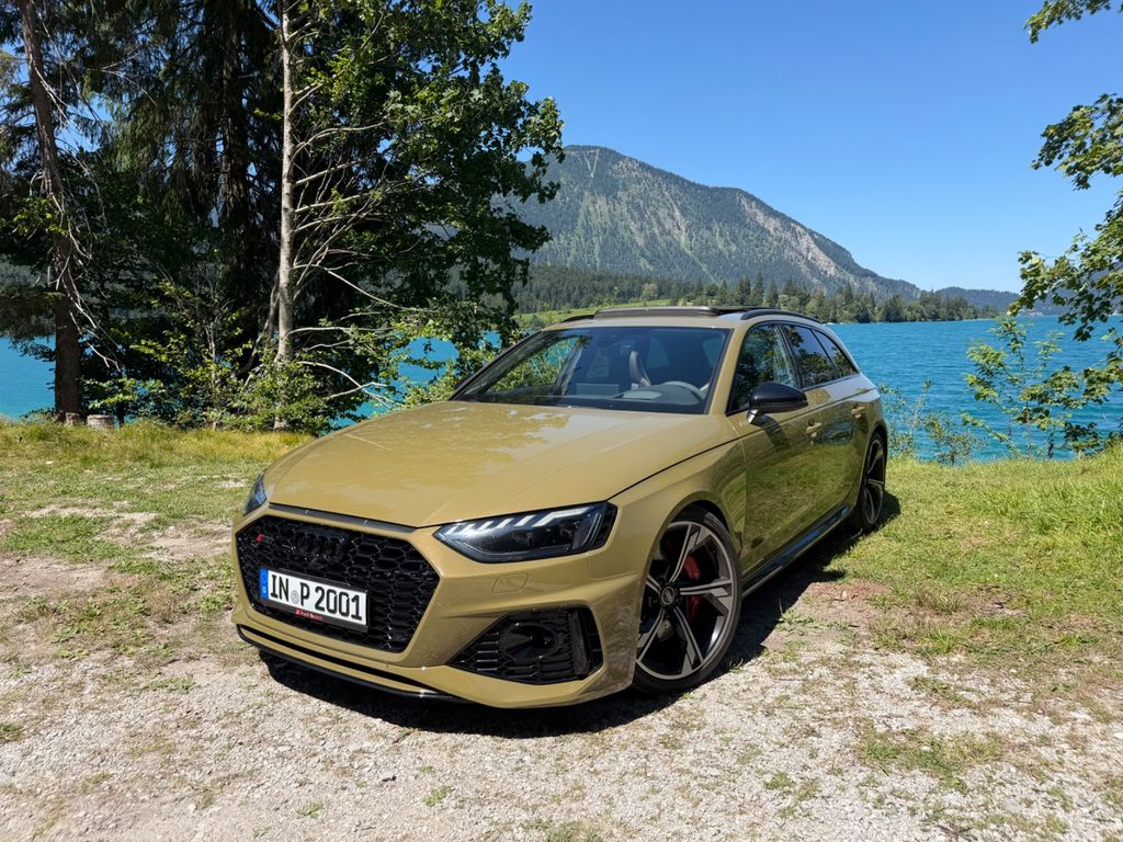 Bild des Angebotes Audi RS4 Avant 2.9 TFSI | Audi Exclusive Taktikgrün