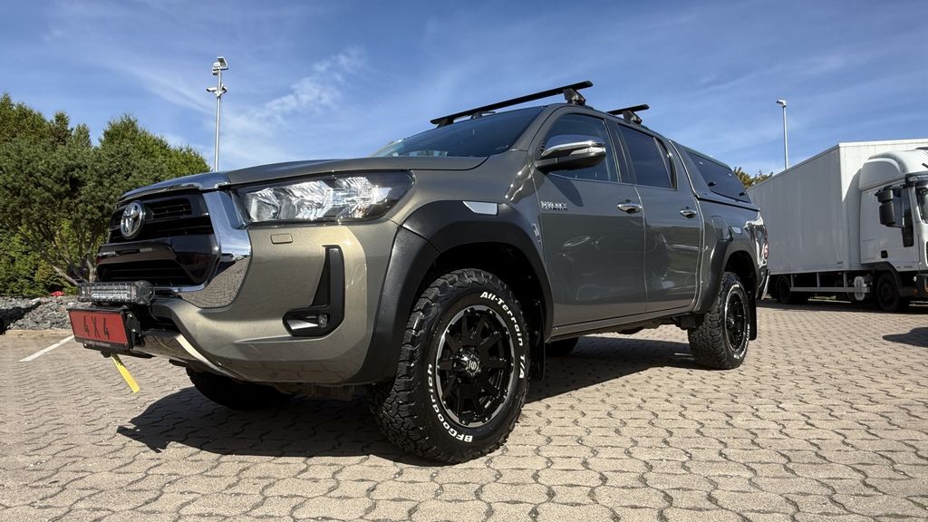 Bild des Angebotes Toyota Hilux Double Cab 4x4 Laderaumtisch/2 Seilwinden