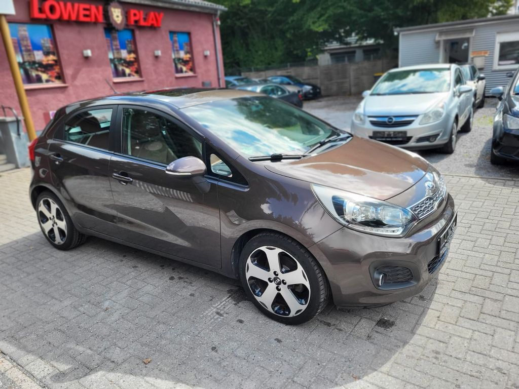 Bild des Angebotes Kia Rio FIFA World Cup Edition/ wenig KM/ 1. Hand
