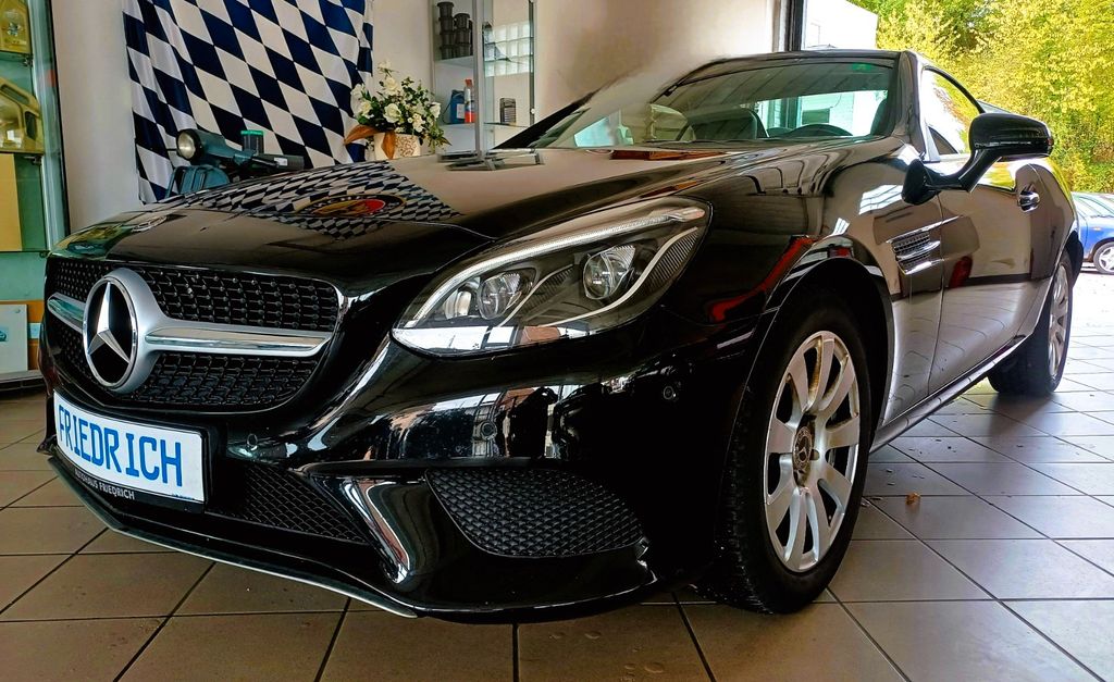 Bild des Angebotes Mercedes-Benz SLC 180 Roadster