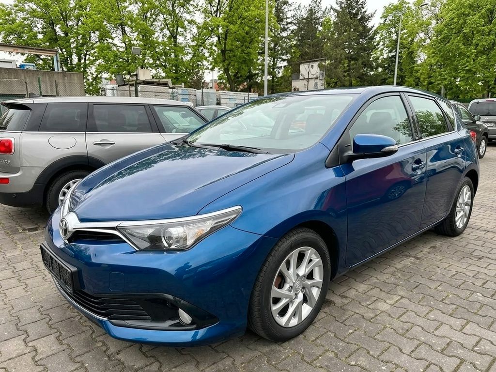 Bild des Angebotes Toyota Auris Edition-S Automatik