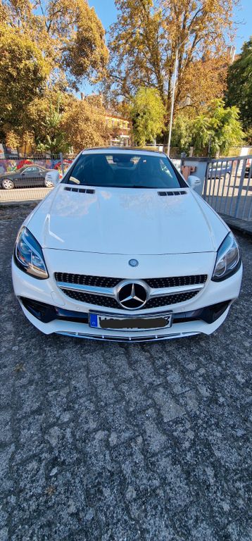 Bild des Angebotes Mercedes-Benz SLC 250 d AMG Line - Cabrio auf Knopfdruck