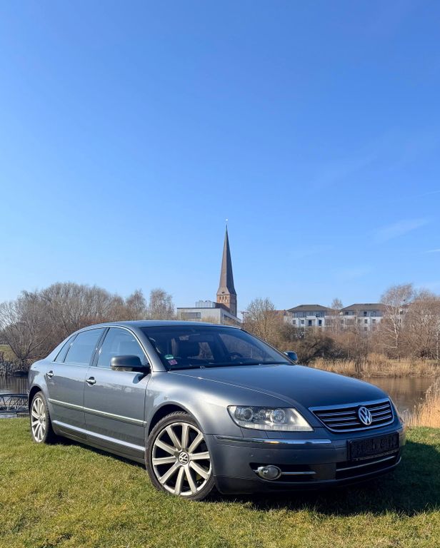 Volkswagen Phaeton 4.2 V8 lang 4MOTION Tiptronic 4-Sitzer -