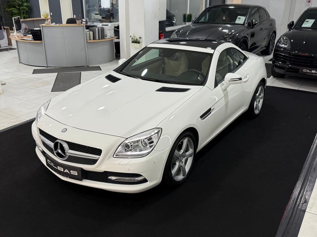 Bild des Angebotes Mercedes-Benz SLK 200 AUT.*PANO*LEDER-BEIGE*XENON*SHZ*AIRSCARF