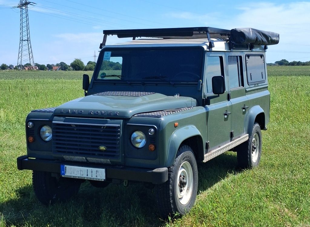 Bild des Angebotes Land Rover Defender 110 TD4 Station Wagon