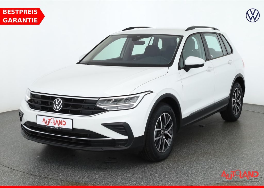 Bild des Angebotes Volkswagen Tiguan 1.5 TSI DSG Life LED App-Connect ACC AHK