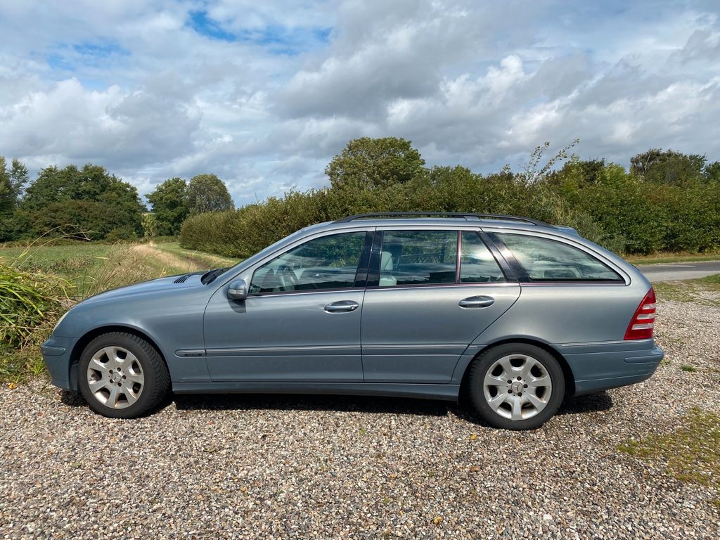 Bild des Angebotes Mercedes-Benz C200 - Automatik
