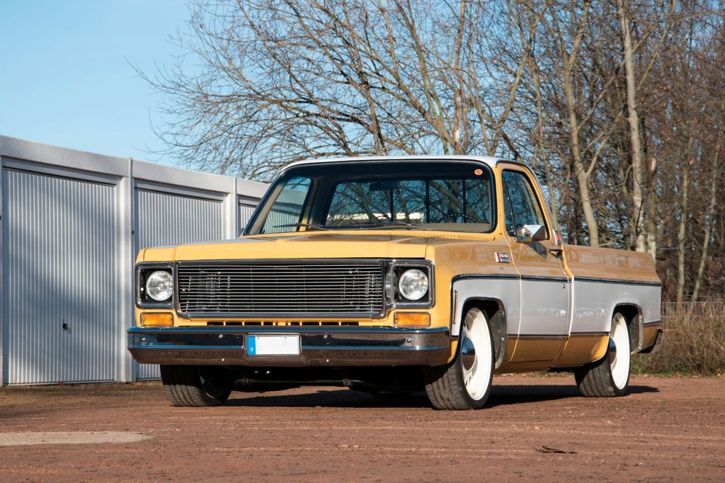 Bild des Angebotes GMC C1500 Sierra Grande 1973 1- neu aufgebaut