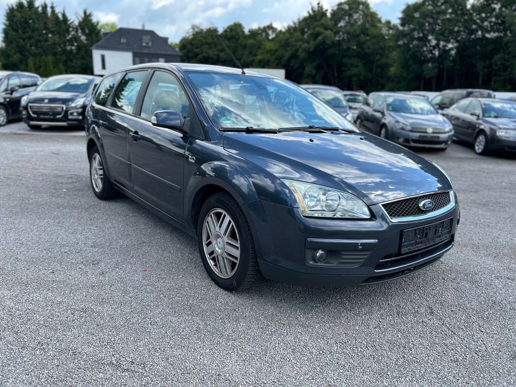 Bild des Angebotes Ford Focus Turnier Ghia/ Automatik/ Inspektion Neu