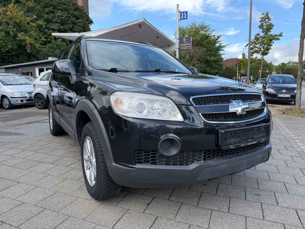 Bild des Angebotes Chevrolet Captiva 2.4 LS 2WD