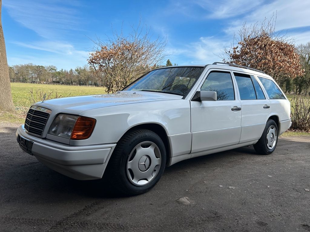 Mercedes-Benz E 200,Kombi,AHK,Klima,Tüv,H-mögl.
