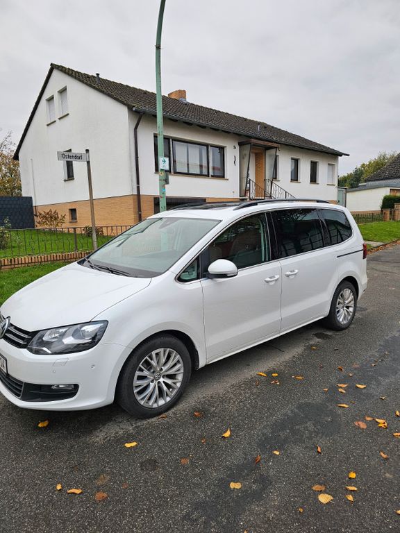 Bild des Angebotes Volkswagen Sharan 2.0 TDI SCR 135kW DSG Comfortline Com...