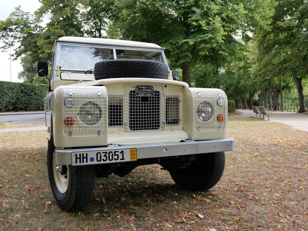 Bild des Angebotes Land Rover Serie III Leyland 109er Pickup aus 1976