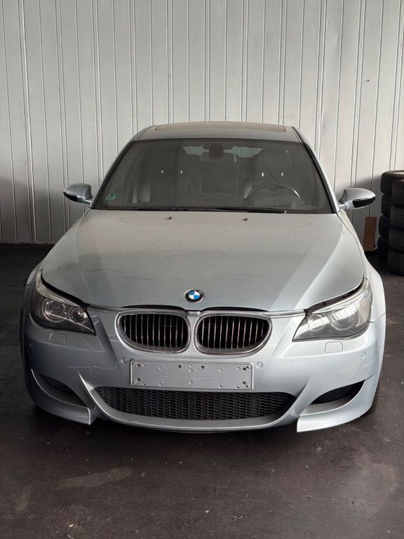 Bild des Angebotes BMW M5 V10 507ps Silverstone Leder schwarz 1.Hand