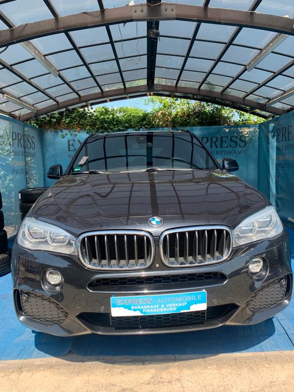 BMW X5 M- Paket xDrive 30 d