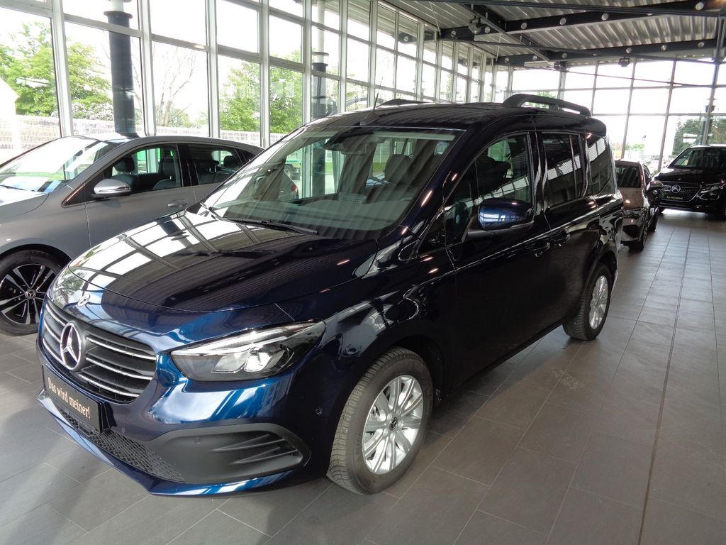 Bild des Angebotes Mercedes-Benz T 180 D,NAVI,KAMERA,LED,SPUR,TW,LENKRADHEIZUNG
