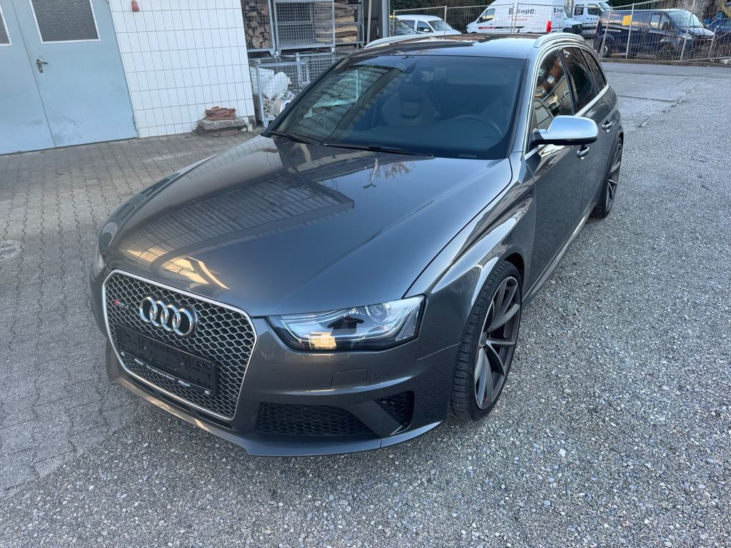 Bild des Angebotes Audi RS4 4.2 FSI quattro   Zustand wie 80000km