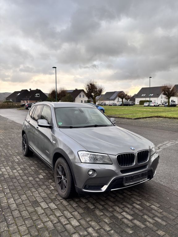 Bild des Angebotes BMW X3 xDrive20d Automatik, Leder, Sportpack, Xenon