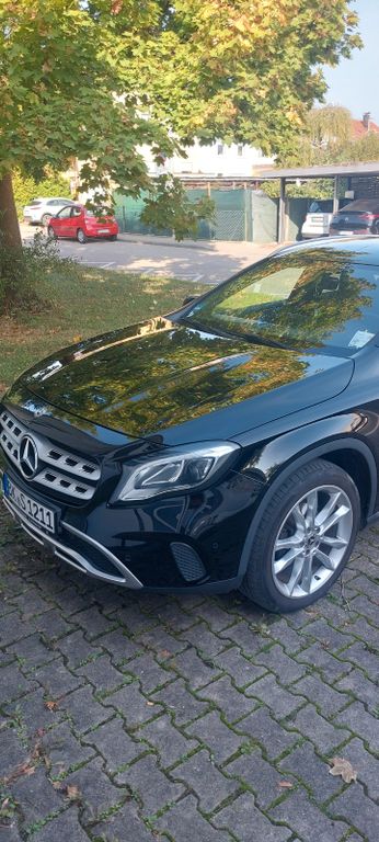 Bild des Angebotes Mercedes-Benz 220