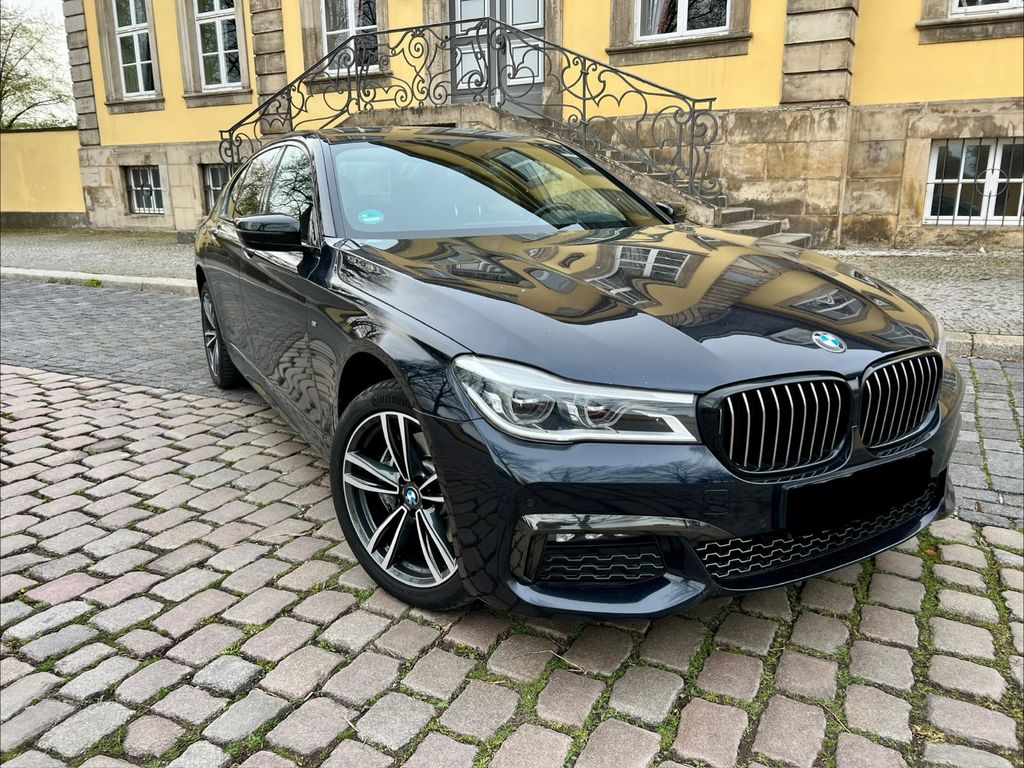 Bild des Angebotes BMW 730d xDrive/M PAKET/KEYLESS/SOFTCLOSE/HEADUP/STH