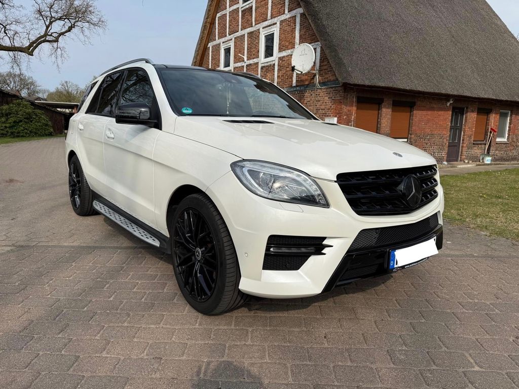 Bild des Angebotes Mercedes-Benz ML 350 BlueTEC 4MATIC - AMG