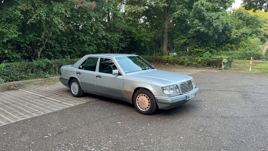 Bild des Angebotes Mercedes-Benz E 320 5 Gang Getrag