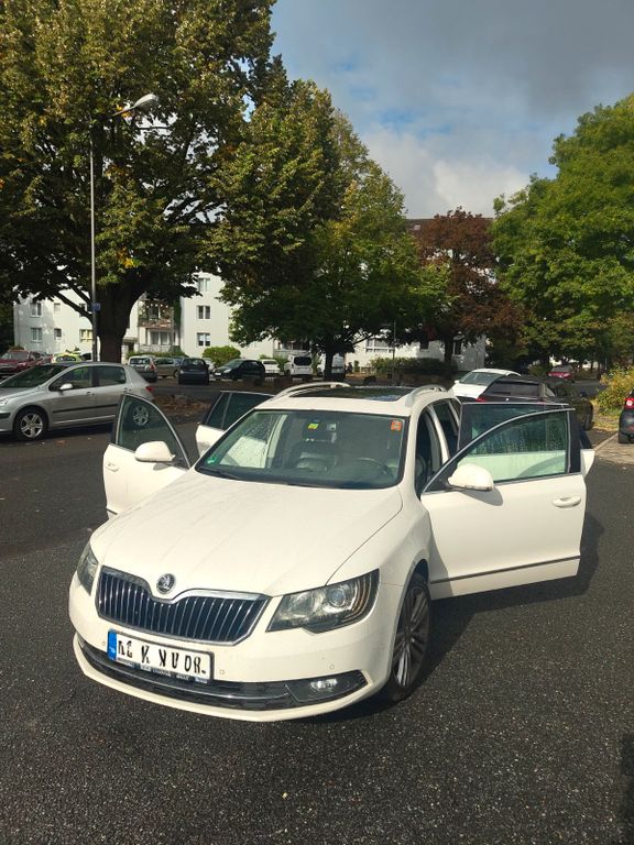 Bild des Angebotes Skoda Superb 2.0 TDI 125kW G tec DSG Elegance Comb...