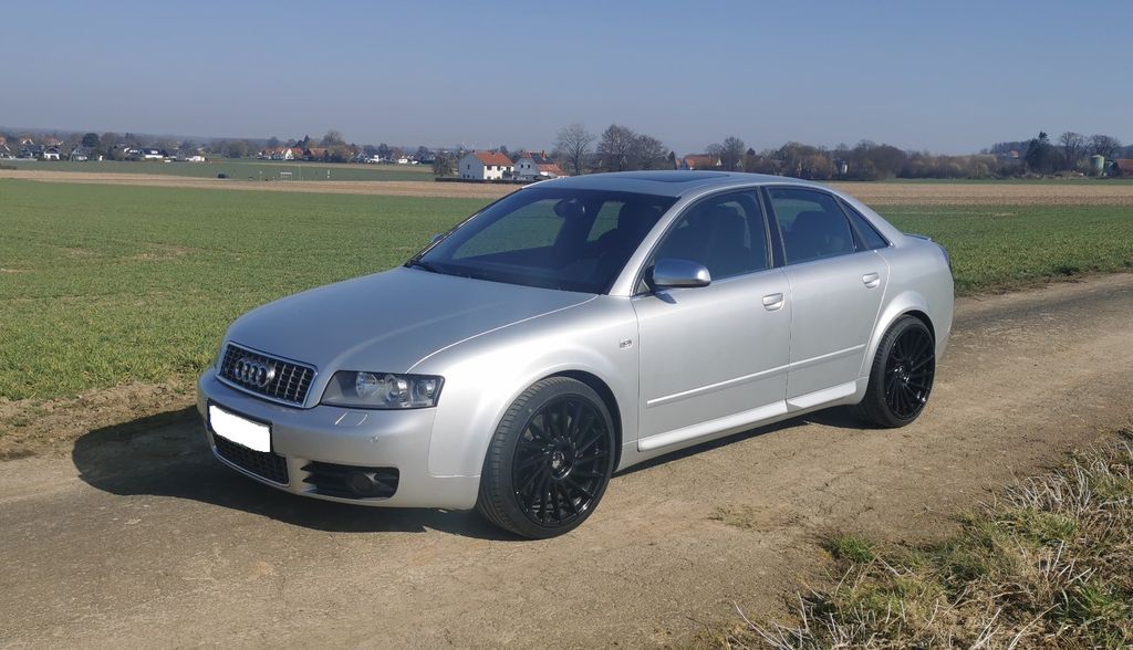 Bild des Angebotes Audi S4 4.2 V8 quattro tiptronic - Limousine