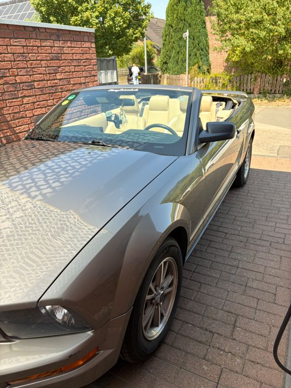 Bild des Angebotes Ford Mustang Convertible 6 Zyl / 4 l