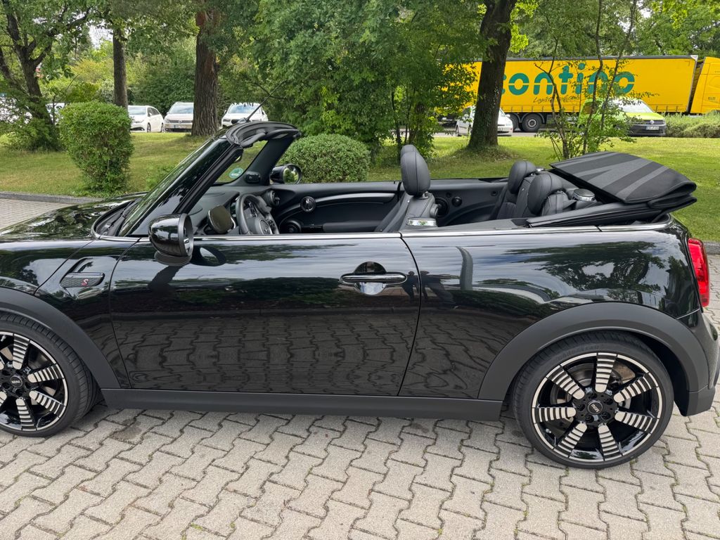 Bild des Angebotes MINI Cabrio Cooper S MINI Yours TrimLederHeadUpKamera