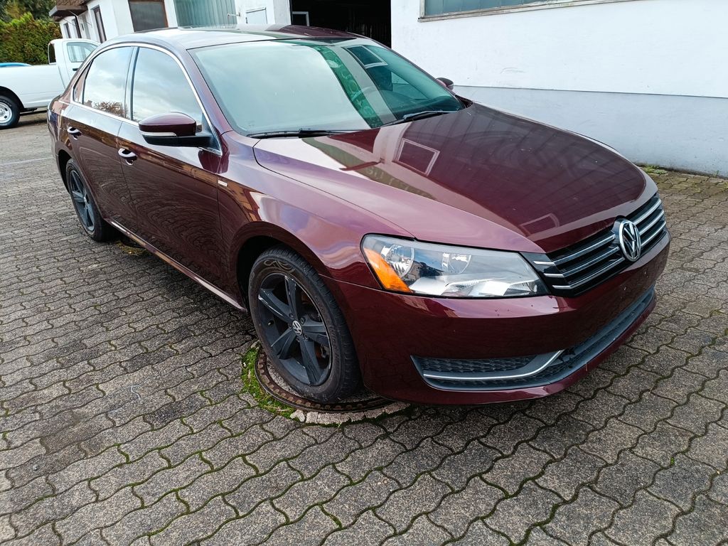 Bild des Angebotes Volkswagen Passat 1.8T  Wolfsburg USA Version
