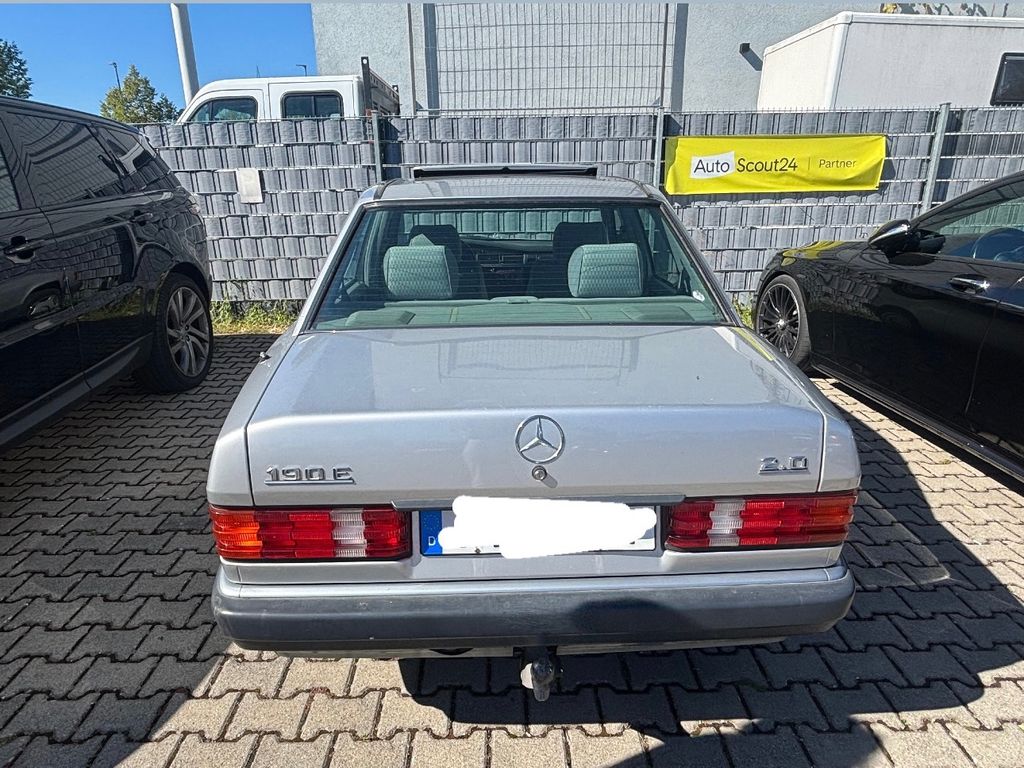Mercedes-Benz 190