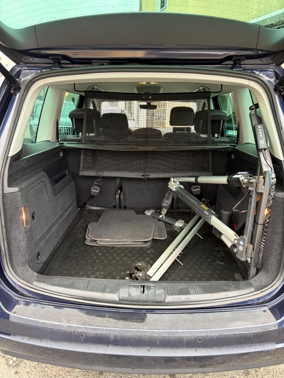 Bild des Angebotes Volkswagen Sharan*BEHINDERTENGERECHT*ROLLSTUHLUMBAU*RECARO
