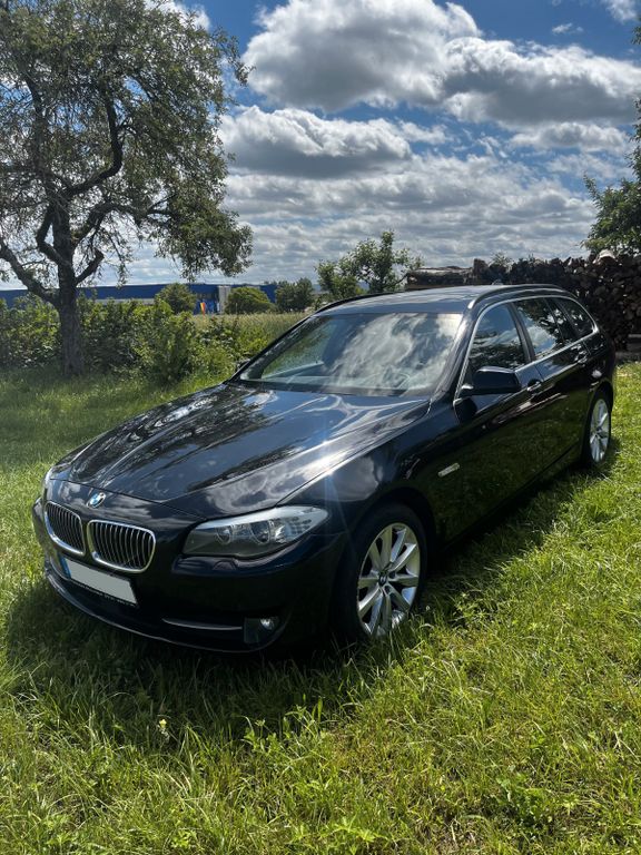 Bild des Angebotes BMW 530d xDrive Touring | HUD | Soft-Clos | Panorama
