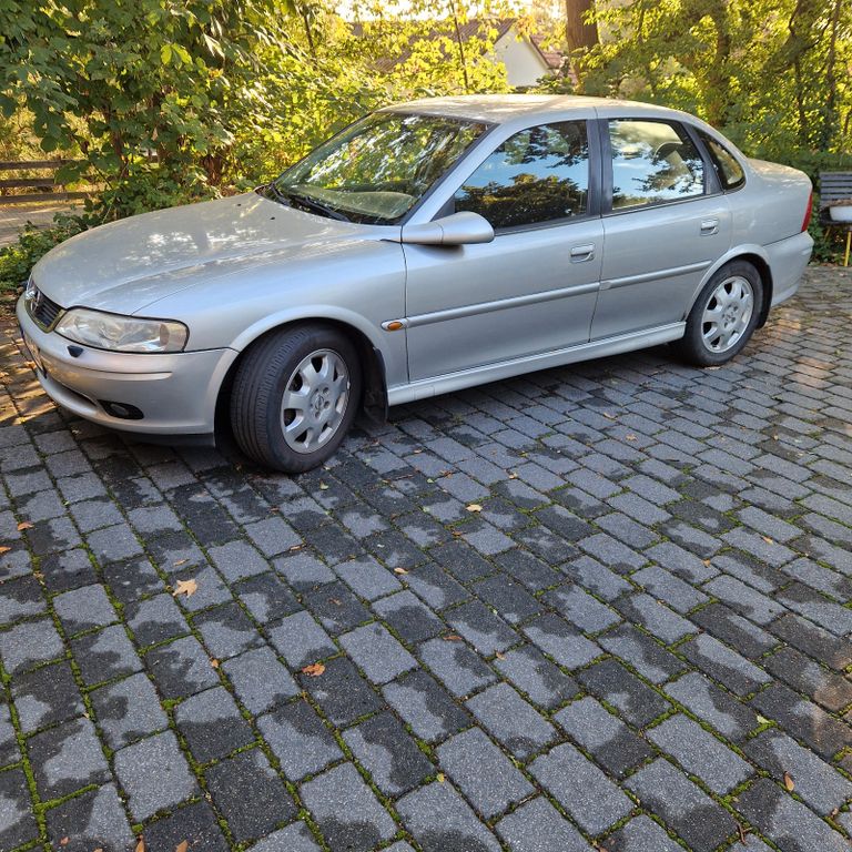 Bild des Angebotes Opel Vectra 1.8 16V -