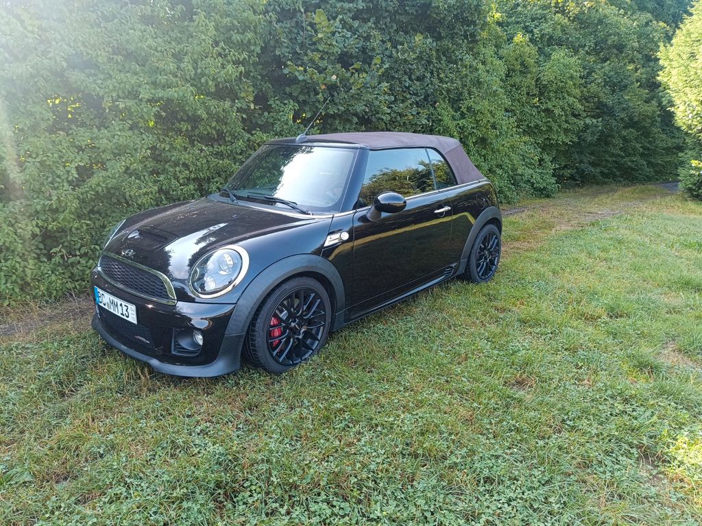Bild des Angebotes MINI John Cooper Works Cabrio