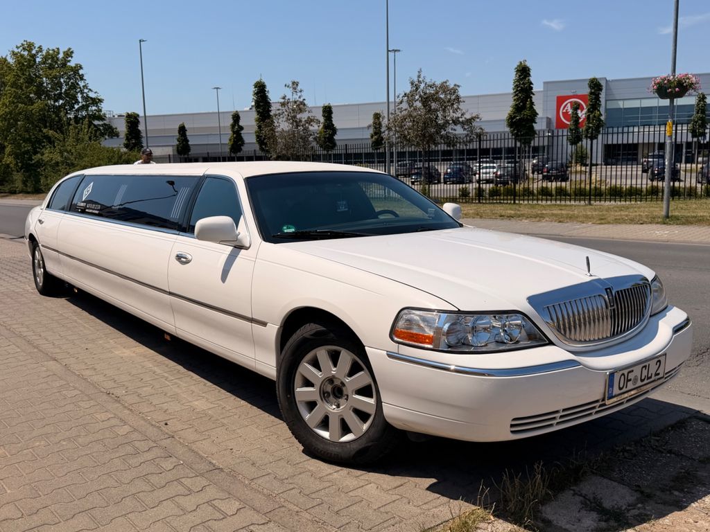 Bild des Angebotes Lincoln Town Car Stretchlimousine Limo Stretch 9 P 120