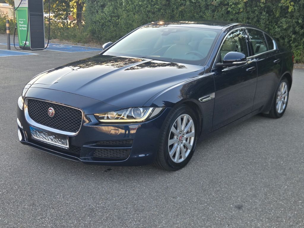 Bild des Angebotes Jaguar XE 20d Prestige*STEUERKETTE-TÜV-SERVICE-NEU*