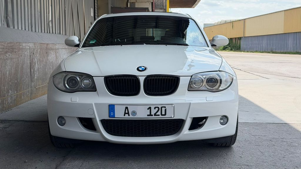 Bild des Angebotes BMW 120i - M Paket | Xenon | 8fach | scheckheft #top