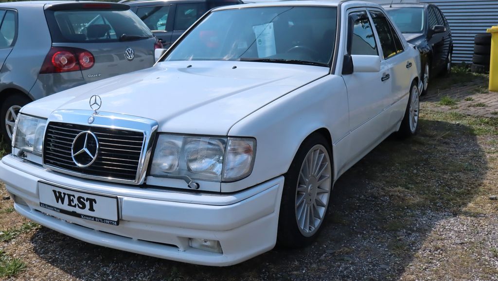 Bild des Angebotes Mercedes-Benz 300 D Komplett Carlson Umbau Klima SSD Standhzg