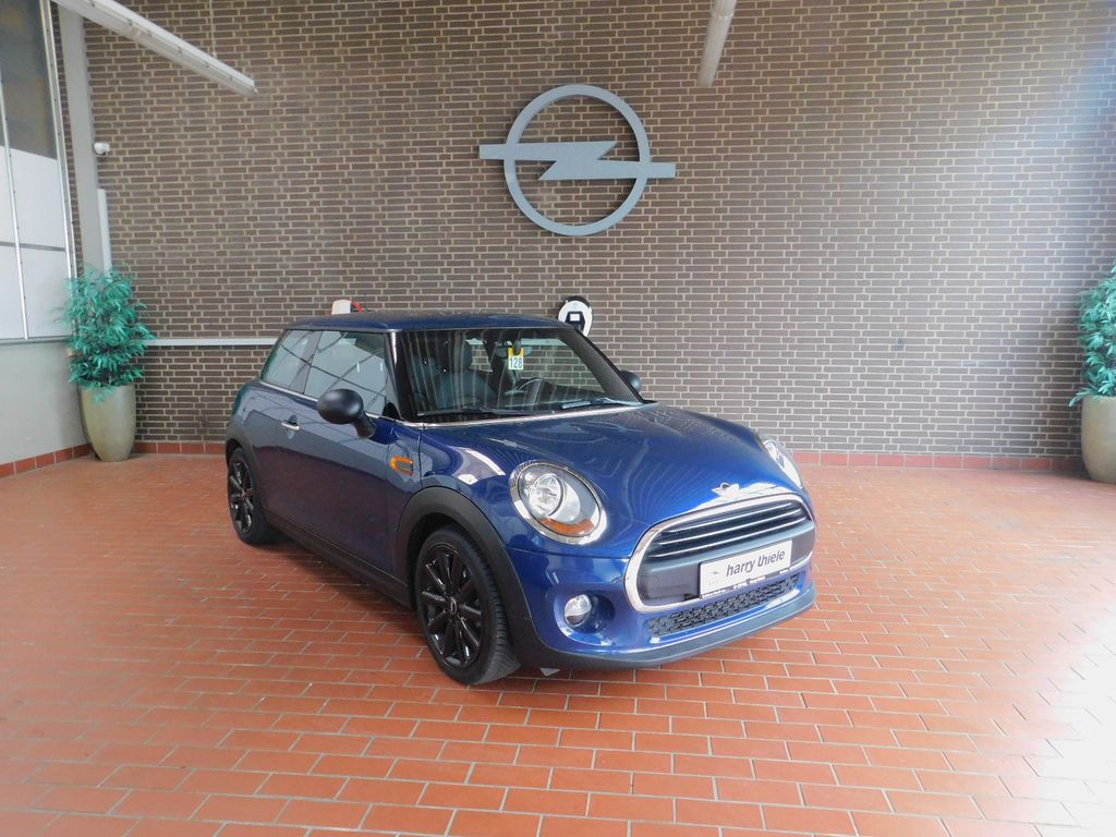Bild des Angebotes MINI ONE Mini 3-trg. One Blackyard Panoramadach