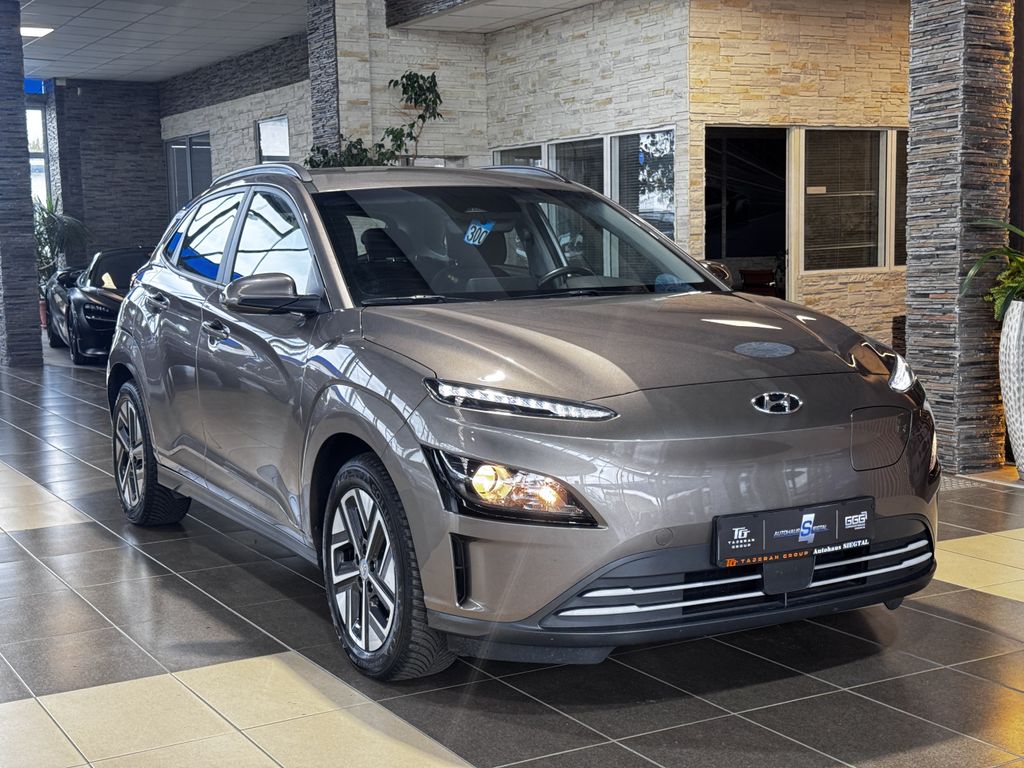 Bild des Angebotes Hyundai Kona Select R.Cam dig.Cockpit LED SHZ ACC DAB