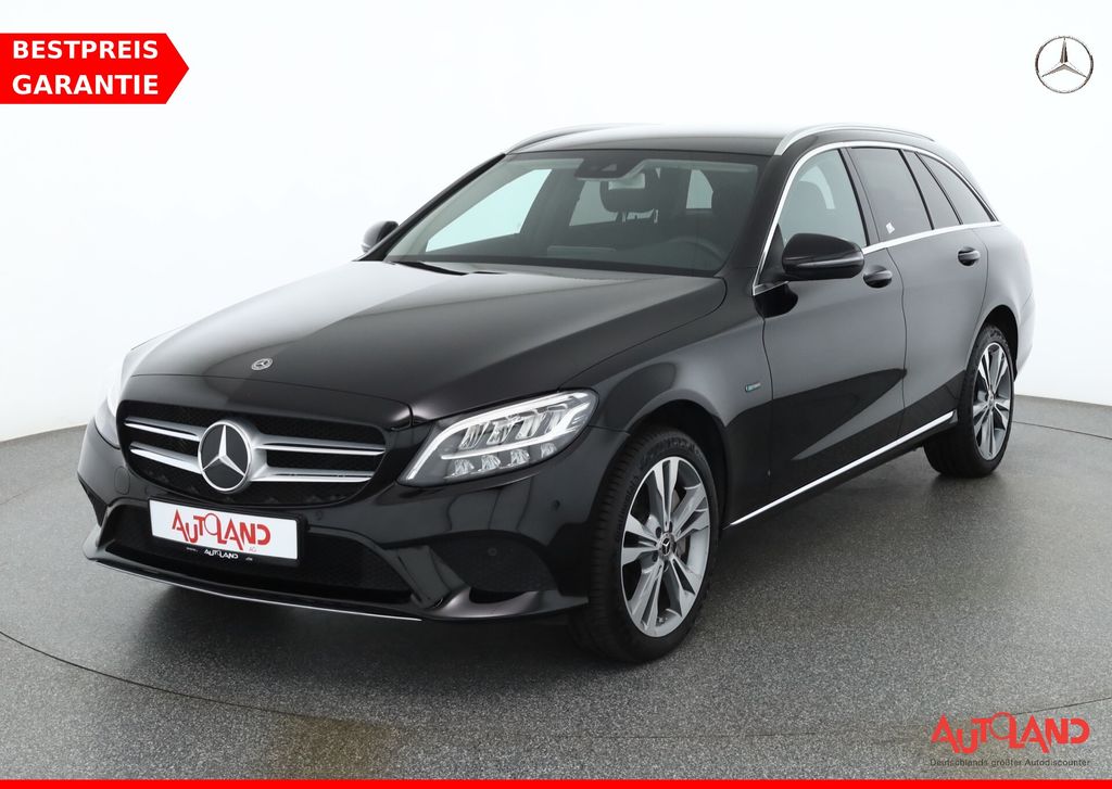 Bild des Angebotes Mercedes-Benz C300 de T Avantgarde LED Navi Leder Kamera AHK