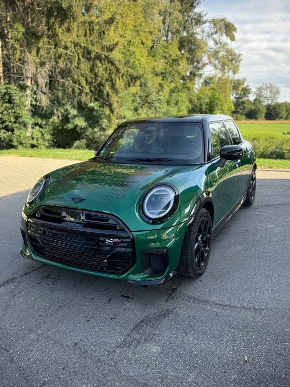 Bild des Angebotes MINI Cooper S JCW, Pano, HUD, 5 Türer, Adaptiv