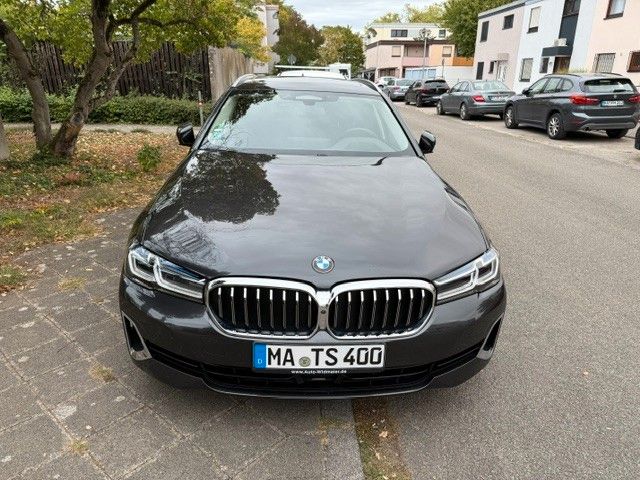 Bild des Angebotes BMW 520d Touring A -Luxury Line