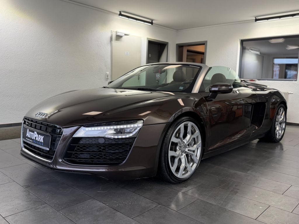 Bild des Angebotes Audi R8 Spyder 4.2 FSI | Schalter | Keramik | Navi