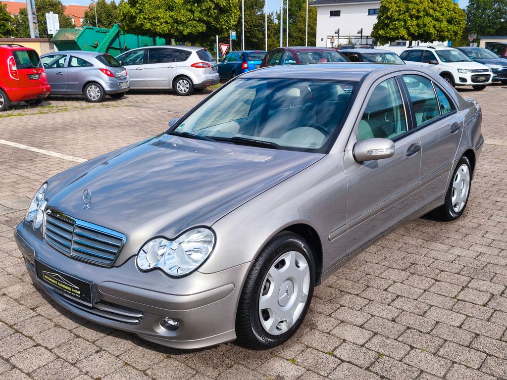 Mercedes-Benz C 180K aus 2.Hand erst 45 TKM Inspektion+TÜV neu